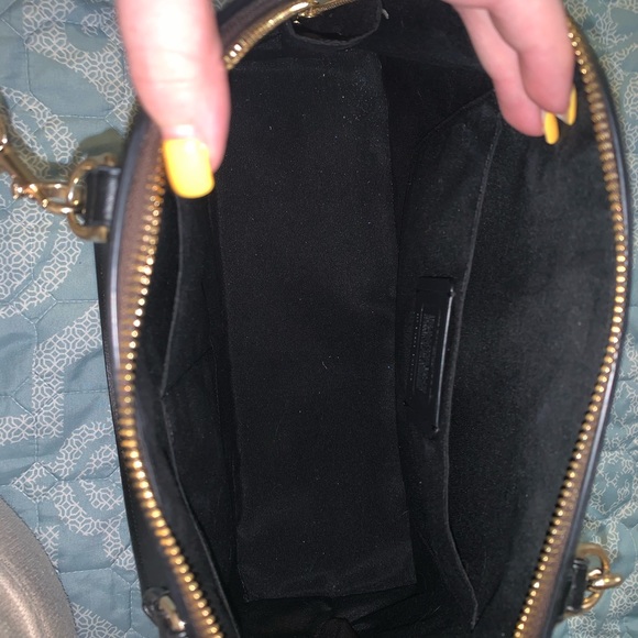 Coach purse - Picture 4 of 6